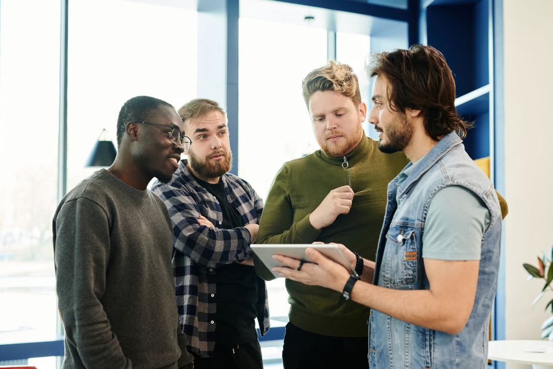 25 Essential Spanish Expressions for the Business World