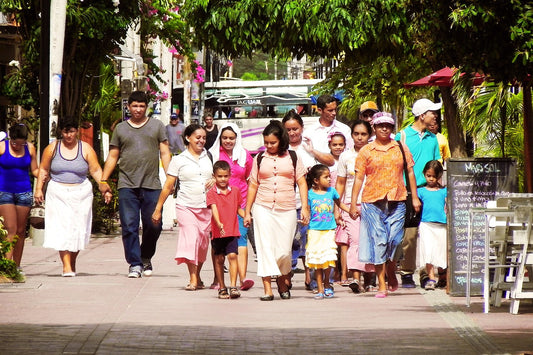 30 Everyday Colombian Spanish Phrases That Showcase Regional Charm