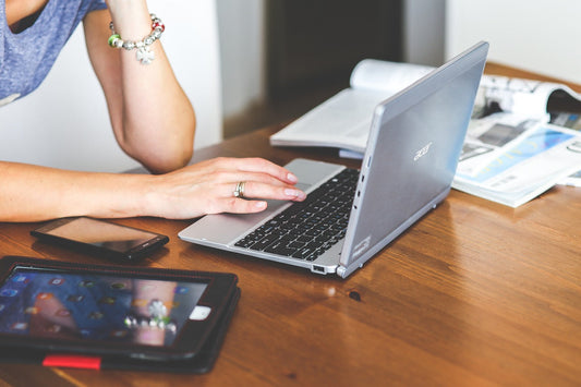 25 Key Technology Nouns in Spanish to Expand Your Vocabular
